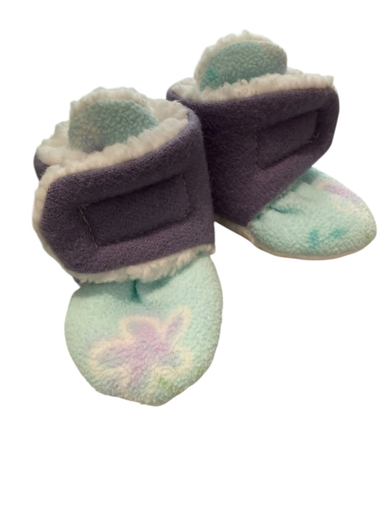 Baby Booties (0–3 Months) – Hook & Loop Closure, Sherpa Fleece Lined, Green Purple